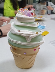 반짝반짝 아이스크림 조명 이미지