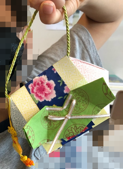 한복 종이 복주머니 이미지